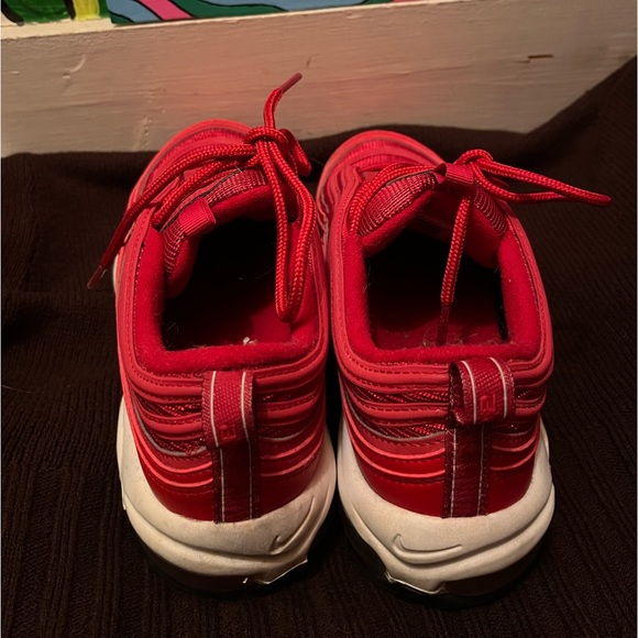 Red air max 97, worn a bit but still in good condition - Picture 3 of 4